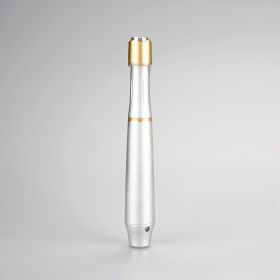 Electric Beauty Instrument Face Microneedle Pen Household Water Light Inductive Therapeutical Instrument (Option: Silver Style)